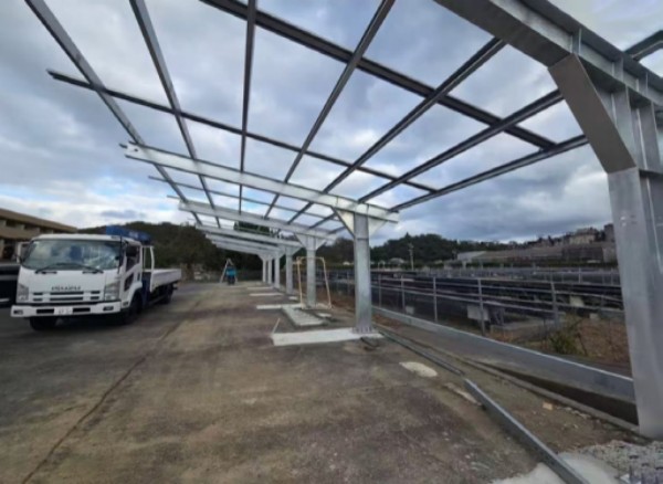 Honor Energy: Mendefinisikan Ulang Kemungkinan Tak Terbatas dari Solar Carports